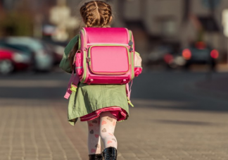 寶貝一年級開學第一天的說說   寶貝馬上一年級開學媽媽感言