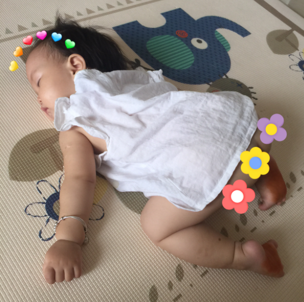 說寶寶睡姿奇葩的句子 關于寶寶奇葩睡姿的說說朋友圈 說寶寶睡姿奇葩的句子 關于寶寶奇葩睡姿的說說朋友圈