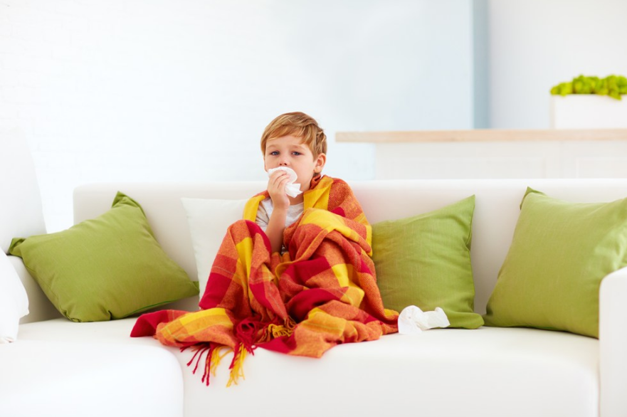 孩子一直有鼻涕是什么情況 如何給孩子清理鼻涕 孩子一直有鼻涕是什么情況 如何給孩子清理鼻涕