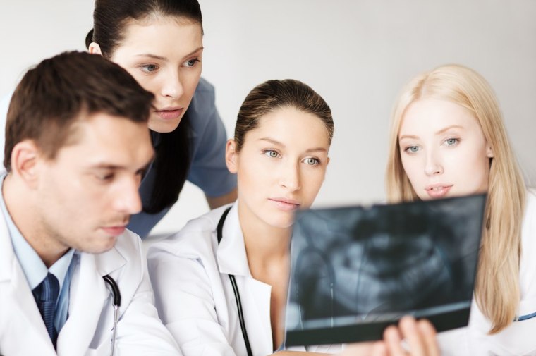 孩子做x光檢查有輻射嗎 做CT核磁共振的時候會不會對孩子產生影響 孩子做x光檢查有輻射嗎 做CT核磁共振的時候會不會對孩子產生影響