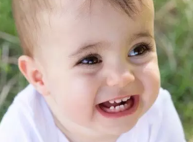 兒子長了第一顆牙的朋友圈說說 兒子牙了高興的句子 兒子長了第一顆牙的朋友圈說說 兒子牙了高興的句子