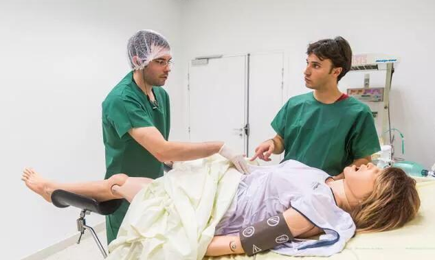 生孩子時身體發抖是怎么回事 產婦在生孩子時身體發抖的原因