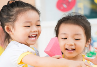 兒子第一次上幼兒園心情感慨 孩子第一次上幼兒園祝福語