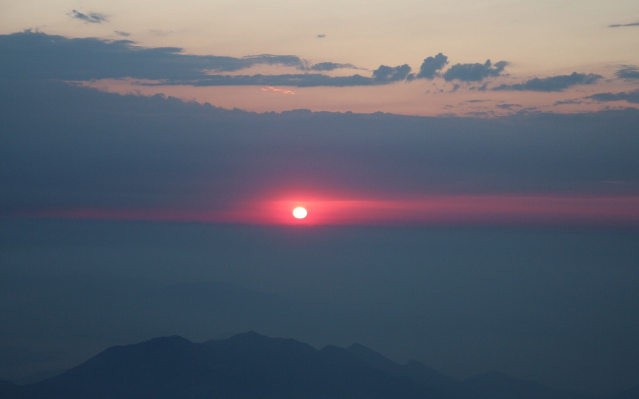 朋友圈關于爬泰山說說 爬完泰山的感慨心情 朋友圈關于爬泰山說說 爬完泰山的感慨心情