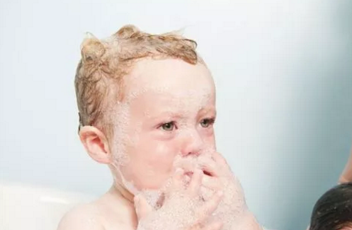 給孩子斷奶第一天說說 斷奶第一天難熬的夜的說說