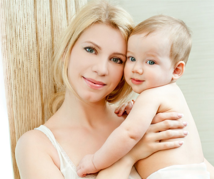 孩子的眼屎多正常嗎 孩子眼屎多是不是淚囊炎 孩子的眼屎多正常嗎 孩子眼屎多是不是淚囊炎