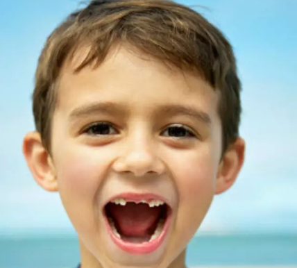 寶寶掉第一顆牙紀念語 寶寶掉第一顆牙齒說說