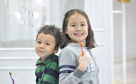 孩子第一顆乳牙掉了的說說 寶寶第一次掉乳牙語錄