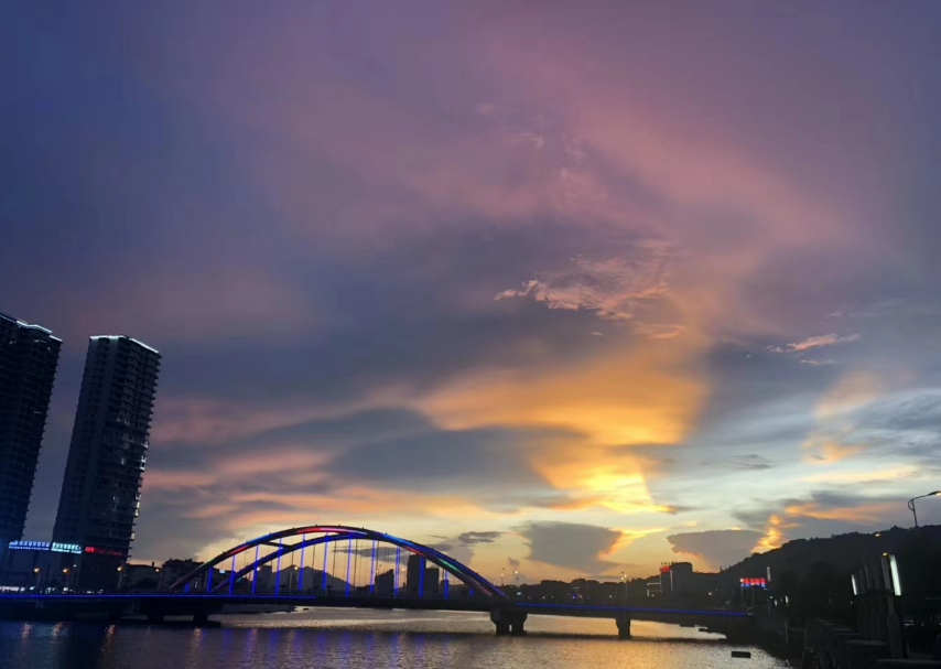 關(guān)于在外地想家的心情朋友圈 想家的說說心情短語