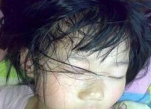 寶寶睡覺為什么總是流汗 寶寶晚上睡覺流汗多是怎么回事