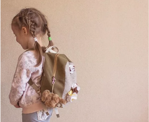 孩子上小學(xué)媽媽的心情感言 孩子上小學(xué)了表達(dá)媽媽心情的短語(yǔ)說(shuō)說(shuō)