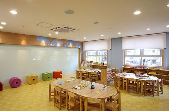 寶寶三歲前要上幼兒園嗎 三歲起上幼兒園好嗎 寶寶三歲前要上幼兒園嗎 三歲起上幼兒園好嗎