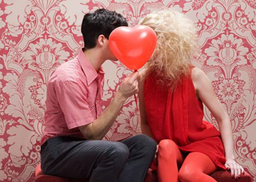 接吻時的內(nèi)心戲是什么樣的 接吻時你都在想些什么