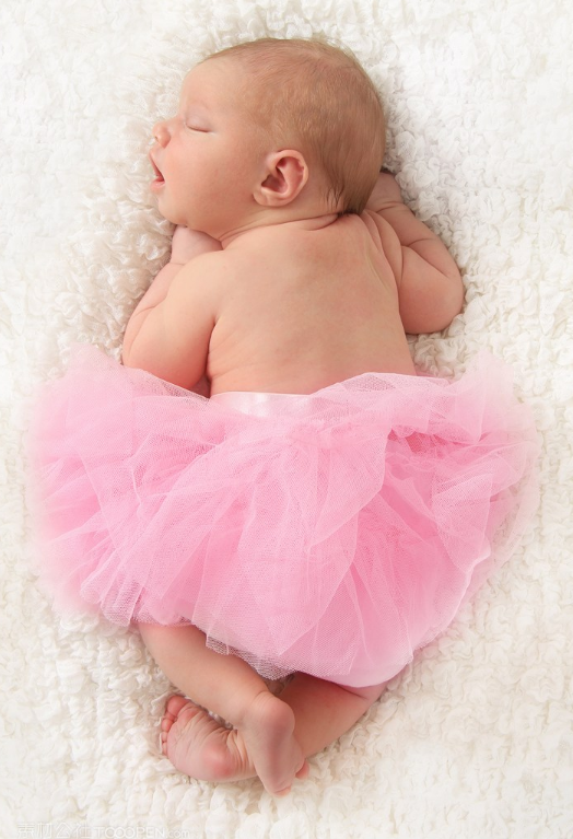 讓孩子一個(gè)人睡覺怎么樣 孩子獨(dú)自睡覺有什么好處