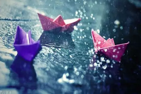 九月下雨天的心情說說 下雨天的朋友圈句子