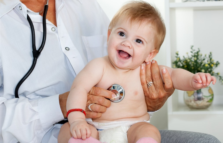 孩子得臍疝會(huì)不會(huì)自愈 怎么護(hù)理孩子的臍疝