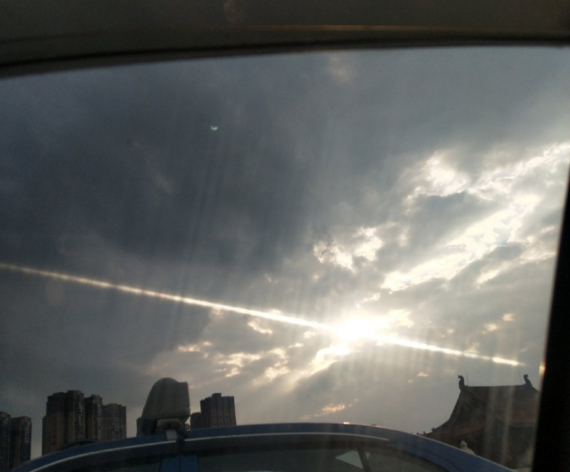 夏天再見秋天你好圖片 夏天再見秋天你好說說朋友圈