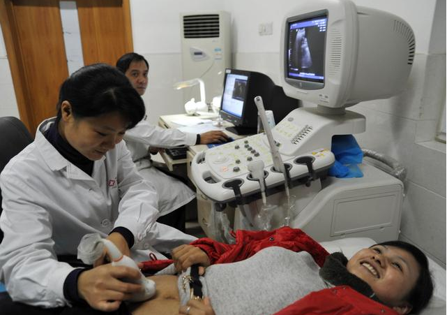 宮頸刮片和TCT篩查宮頸癌的區別是什么 宮頸刮片會引起出血嗎 宮頸刮片和TCT篩查宮頸癌的區別是什么 宮頸刮片會引起出血嗎