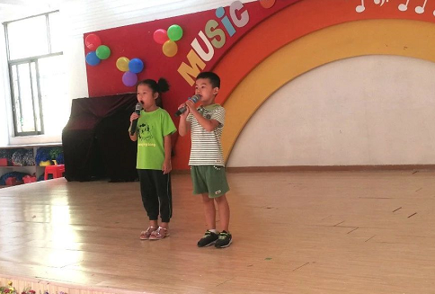 2019教師節(jié)感恩老師活動現(xiàn)場報(bào)道 教師節(jié)活動感恩教師新聞稿