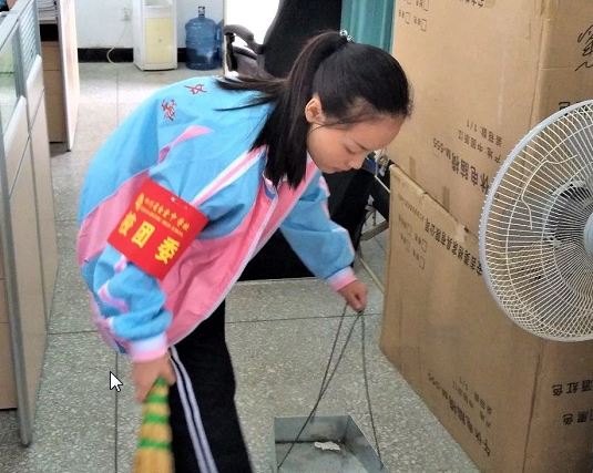 2019教師節(jié)感恩老師活動現(xiàn)場報(bào)道 教師節(jié)活動感恩教師新聞稿