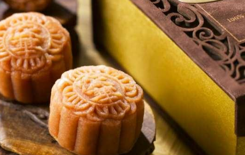 提前收到月餅的心情說說 提前收到月餅開心感言