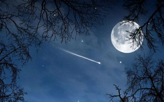 一個人過中秋節的詩句有哪些 中秋節一個人賞月古詩大全 一個人過中秋節的詩句有哪些 中秋節一個人賞月古詩大全