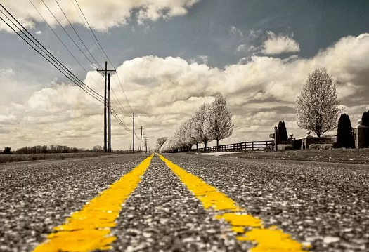 中秋節不能團圓的心情說說2019 中秋節不能團圓圖片句子