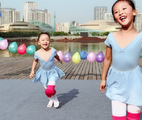 寶寶第一次學舞蹈 發表說說 寶寶第一次學舞蹈心情感言