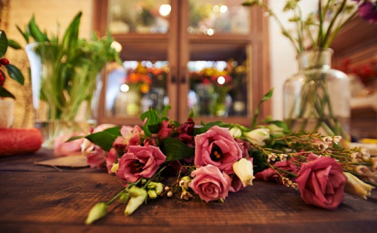 花店不開了花繼續(xù)開類似的句子 花店不開了花繼續(xù)開朋友圈說說 花店不開了花繼續(xù)開類似的句子 花店不開了花繼續(xù)開朋友圈說說