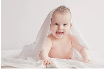 秋季如何給寶寶保暖 寶寶秋季要怎么穿衣服