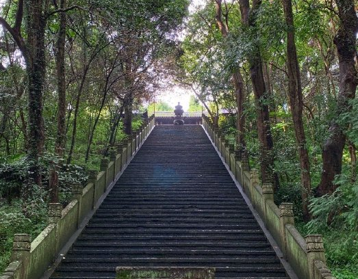 第一次爬長城的心情說說 爬長城發(fā)朋友圈的經(jīng)典說說