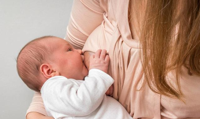 母乳喂養(yǎng)奶水少怎么追奶 盤點(diǎn)奶水少的10大誤區(qū) 母乳喂養(yǎng)奶水少怎么追奶 盤點(diǎn)奶水少的10大誤區(qū)