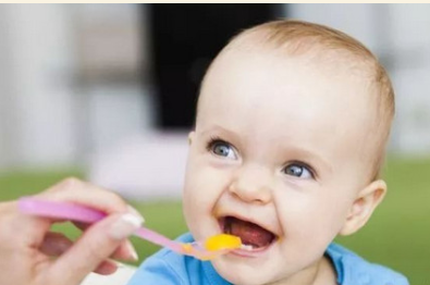 2019霜降出生的男孩如何取名 霜降男寶寶名字大全