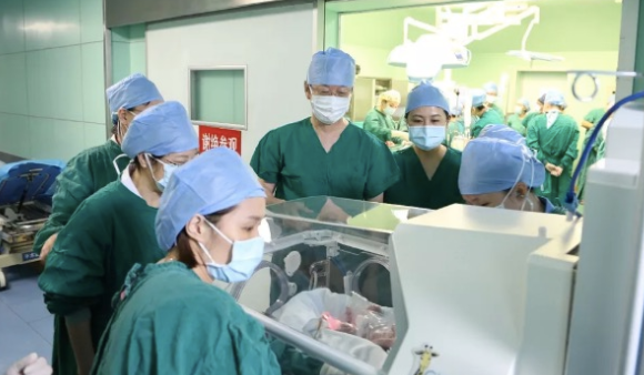 深圳媽媽四胞胎怎么樣了 深圳媽媽四胞胎怎么回事 深圳媽媽四胞胎怎么樣了 深圳媽媽四胞胎怎么回事