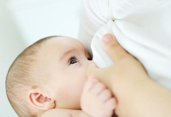 喂奶疼的心情說說 媽媽喂奶疼的朋友圈句子 喂奶疼的心情說說 媽媽喂奶疼的朋友圈句子