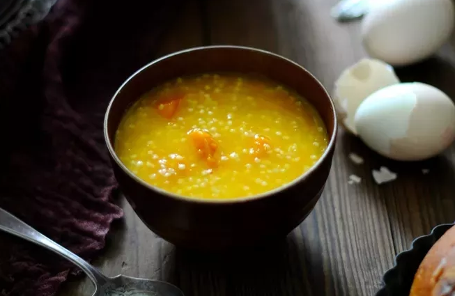 剛生完孩子可以大補嗎 剛生完孩子當天應該怎么吃