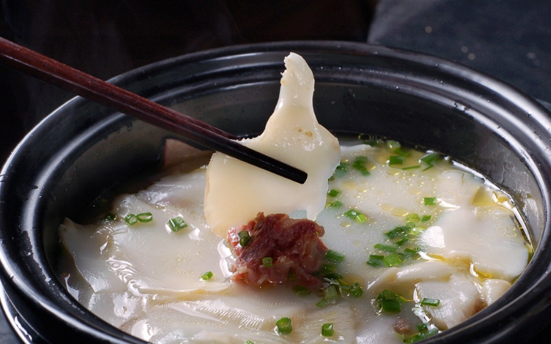 給寶寶補鈣喝骨頭湯有用嗎 寶寶喝骨頭湯有什么營養 給寶寶補鈣喝骨頭湯有用嗎 寶寶喝骨頭湯有什么營養