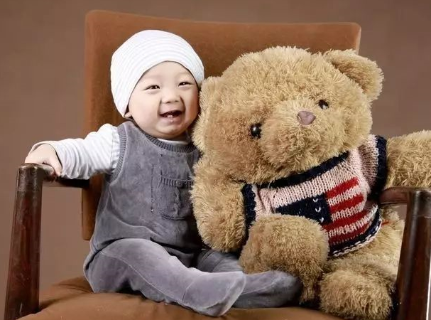 海姆立克法的操作步驟是什么樣的 什么情況下可以使用海姆立克法 海姆立克法的操作步驟是什么樣的 什么情況下可以使用海姆立克法