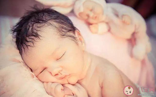 25歲生孩子跟35歲生孩子有什么差距,為什么過了35歲是高齡產婦 25歲生孩子跟35歲生孩子有什么差距,為什么過了35歲是高齡產婦