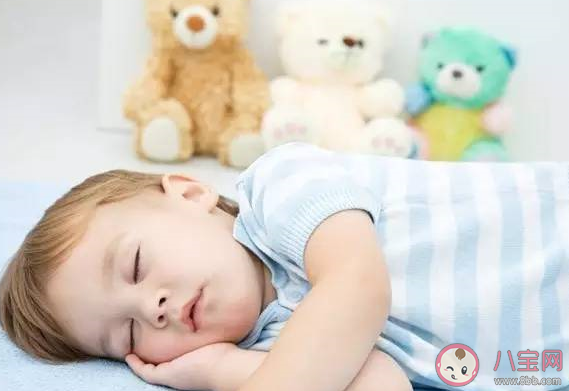 寶寶得了中耳炎有什么癥狀 寶寶中耳炎是怎么回事 寶寶得了中耳炎有什么癥狀 寶寶中耳炎是怎么回事