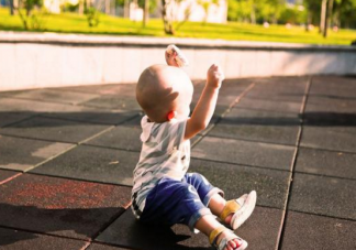 寶寶跌倒后如何消腫 寶寶跌倒后該怎么處理