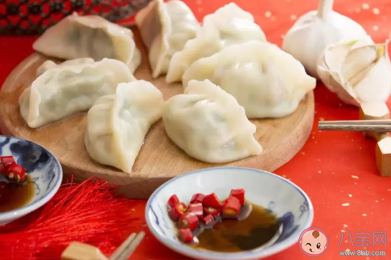 冬至為什么要吃餃子 為啥北方一過節就吃餃子 冬至為什么要吃餃子 為啥北方一過節就吃餃子