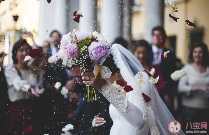 宣布結(jié)婚的文案句子 宣布結(jié)婚文案說說大全