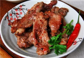 產后媽媽怎么進補 產后媽媽不能吃什么食物