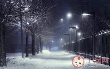 冬日夜景的圖片文案句子 冬日夜景的朋友圈心情說說