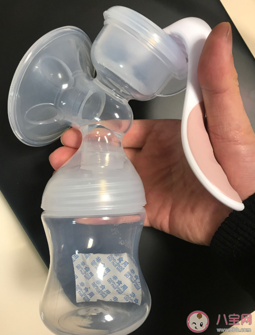 小熊手動吸奶器好不好 小熊手動吸奶器使用方法
