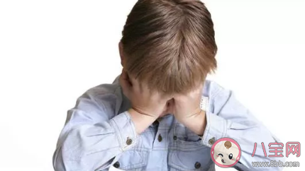 寫(xiě)完作業(yè)才能看電視真的好嗎 怎么讓孩子愛(ài)上學(xué)習(xí)