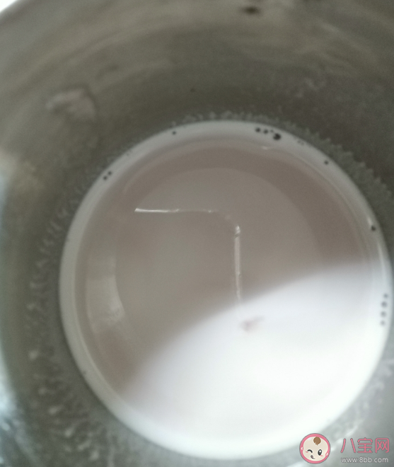 雅培小安素營養(yǎng)奶粉里面有黑色的是怎么回事 雅培小安素營養(yǎng)奶粉怎么樣