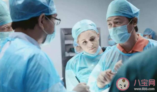 分娩時(shí)遇到男醫(yī)生有什么好處 分娩時(shí)遇到男醫(yī)生如何化解尷尬