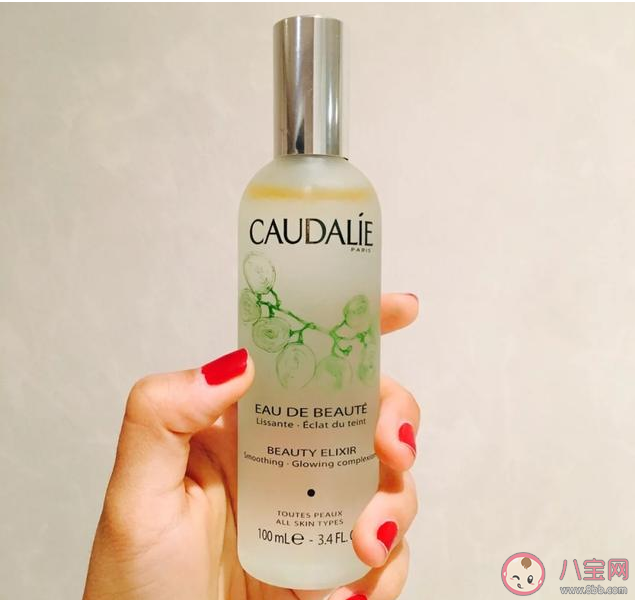 化妝水和爽膚水是一樣的嗎 化妝水和爽膚水有什么區(qū)別